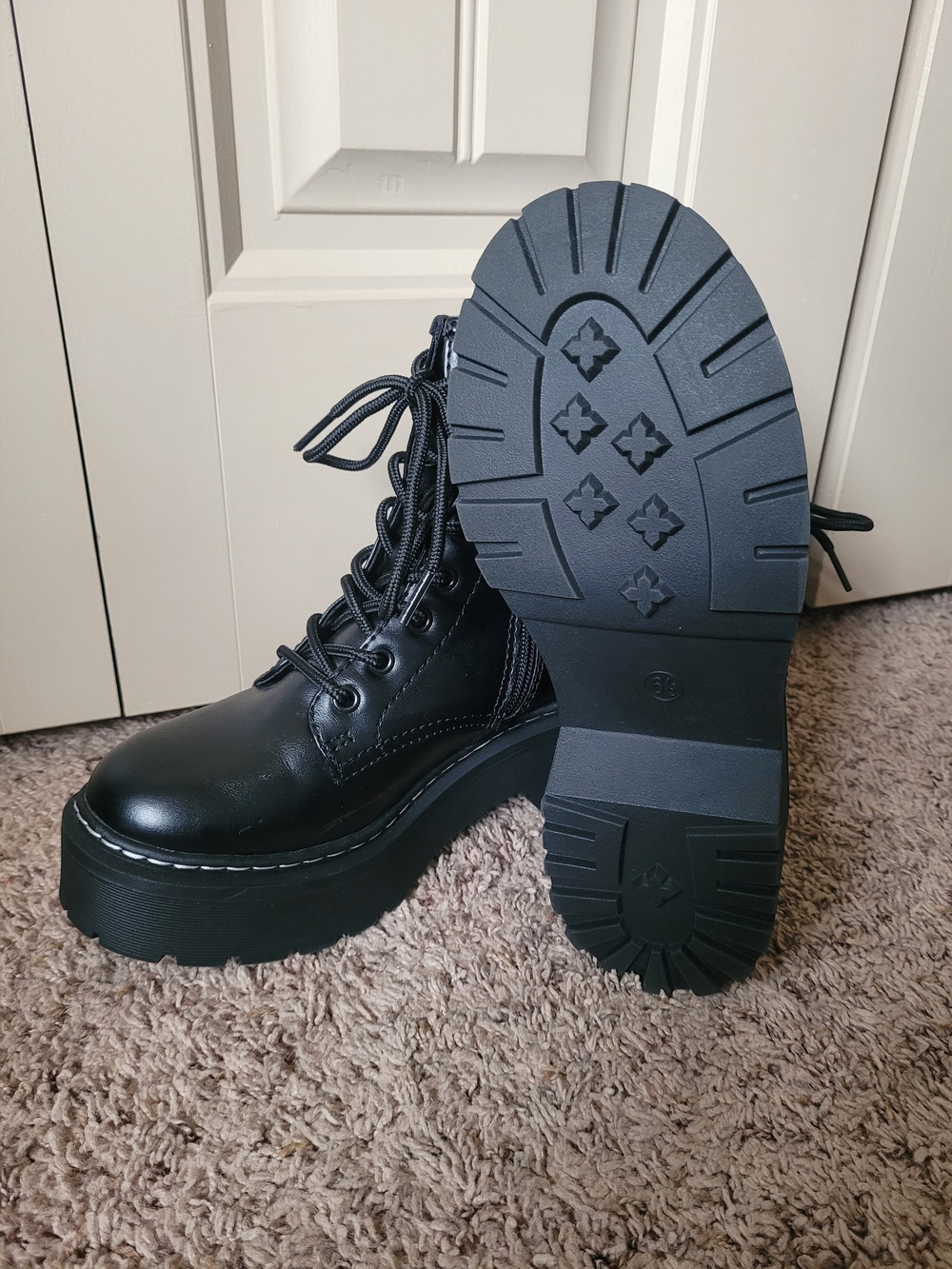 Wild Fable Platform Boots - Picture 3 of 4